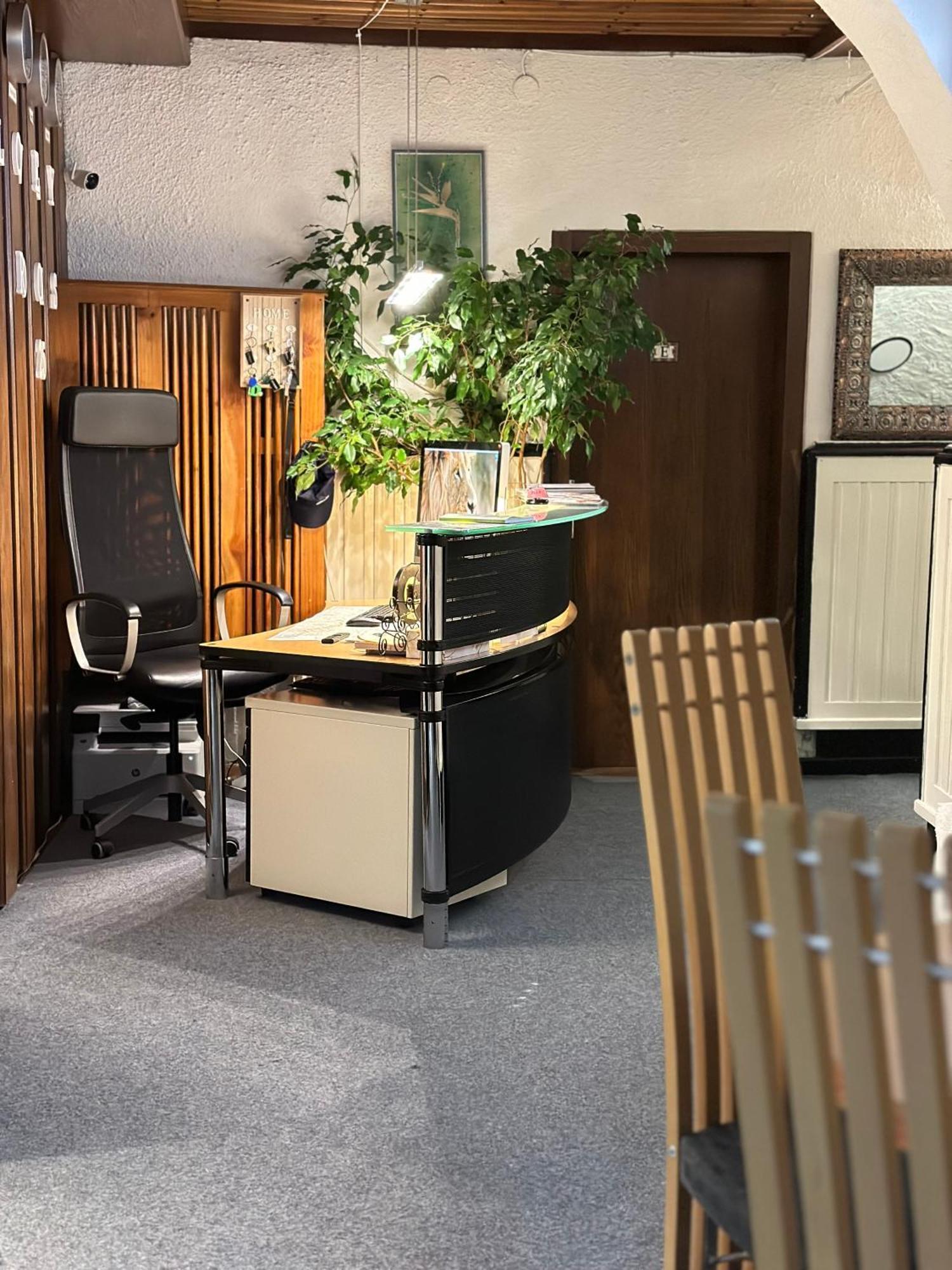 Hostel Lovely Rooms, City Center, Shared Bathroom, Windows To Corridor Φίλλαχ Εξωτερικό φωτογραφία